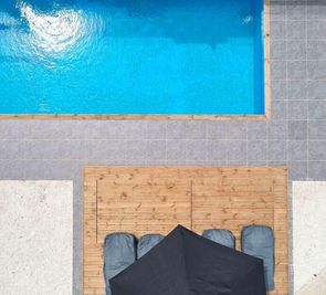 Mr & Mrs White Crete