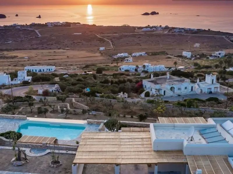 Mythic Exclusive Retreat