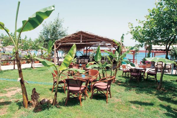 Niriides Beach (Bali)