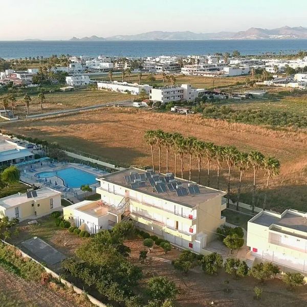Oasis (Tigaki)