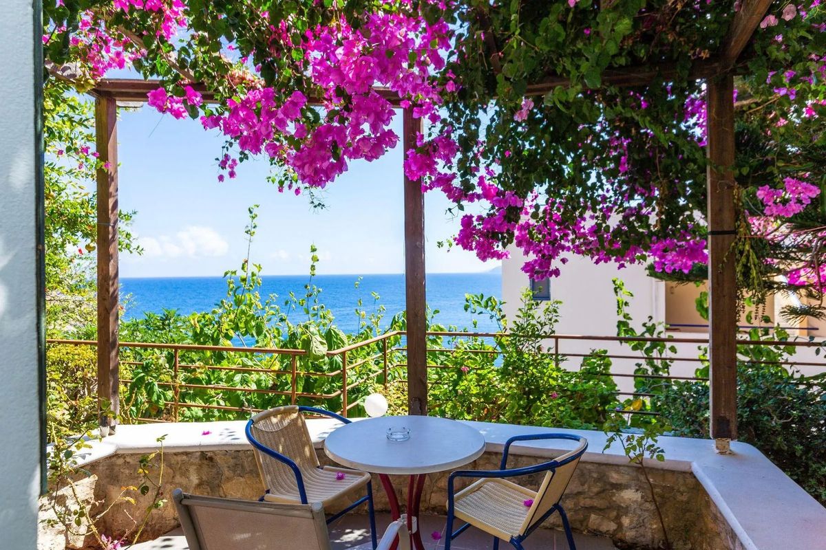 Ormos Atalia Bali - balkon / taras