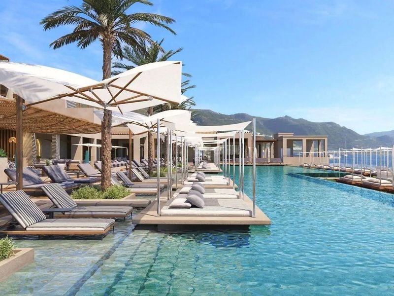 Oros Luxury Beach Resort