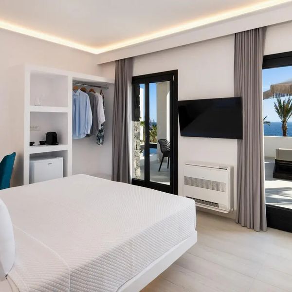 Palm Island Suites