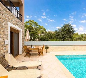 Pantheon Villas & Suites