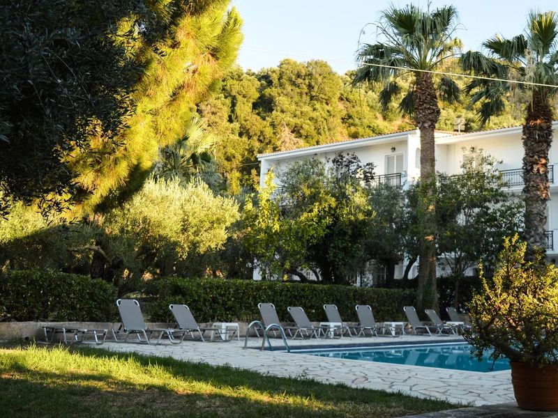 Paradise Beach Apartments