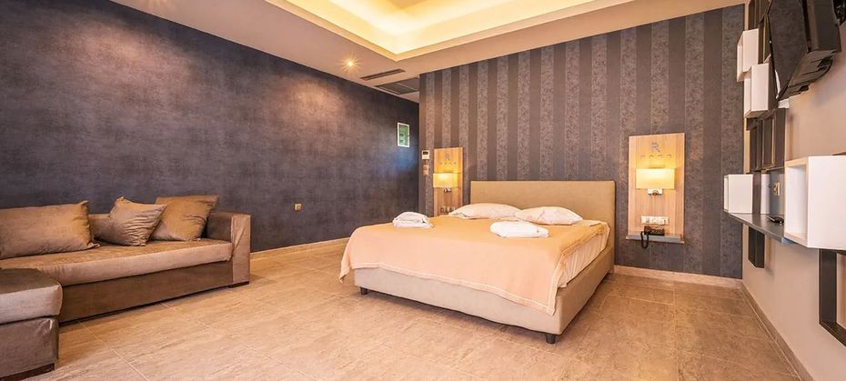 Paradise Resort (Finikounda)