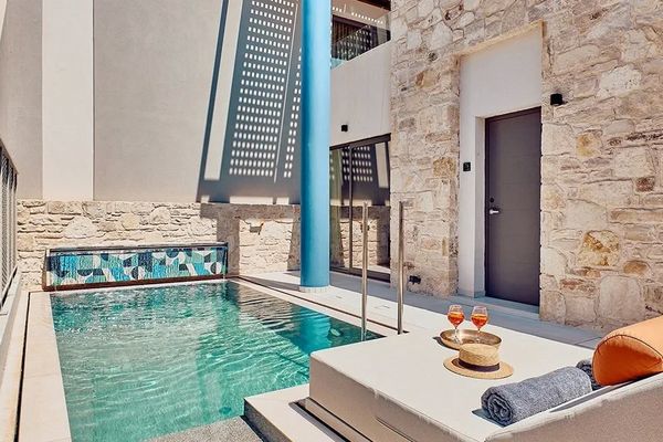 Kosta Mare Palace