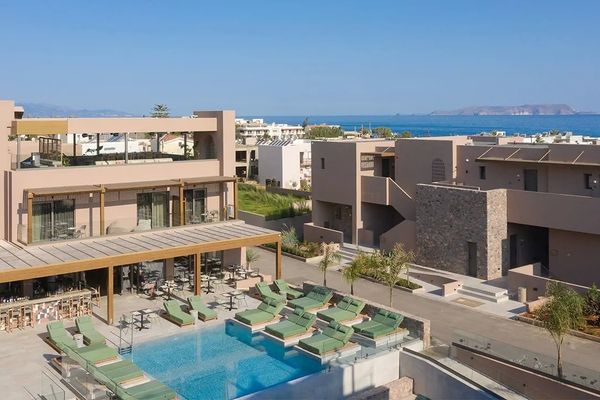 Paralos Venus Suites ex Venus Mare