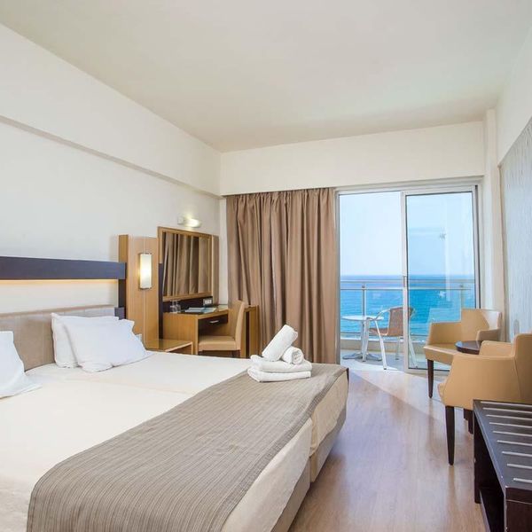 Pegasos Beach (Faliraki) - zdjęcie 3