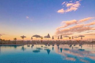 Peninsula Resort Spa Agia Pelagia