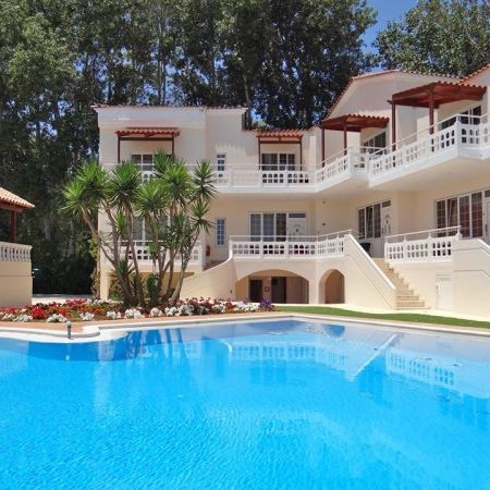 Perla Beach (Agia Marina)