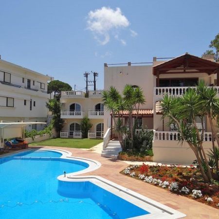 Perla Beach (Agia Marina)