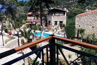 Petrino Horio Stone Village