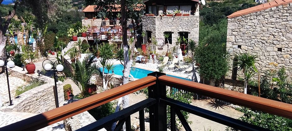 Petrino Horio Stone Village