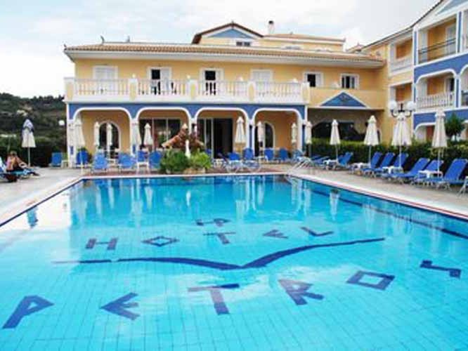 Petros 3*
