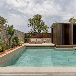 Pnoe Breathing Life