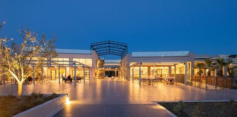 budynek główny, teren hotelu