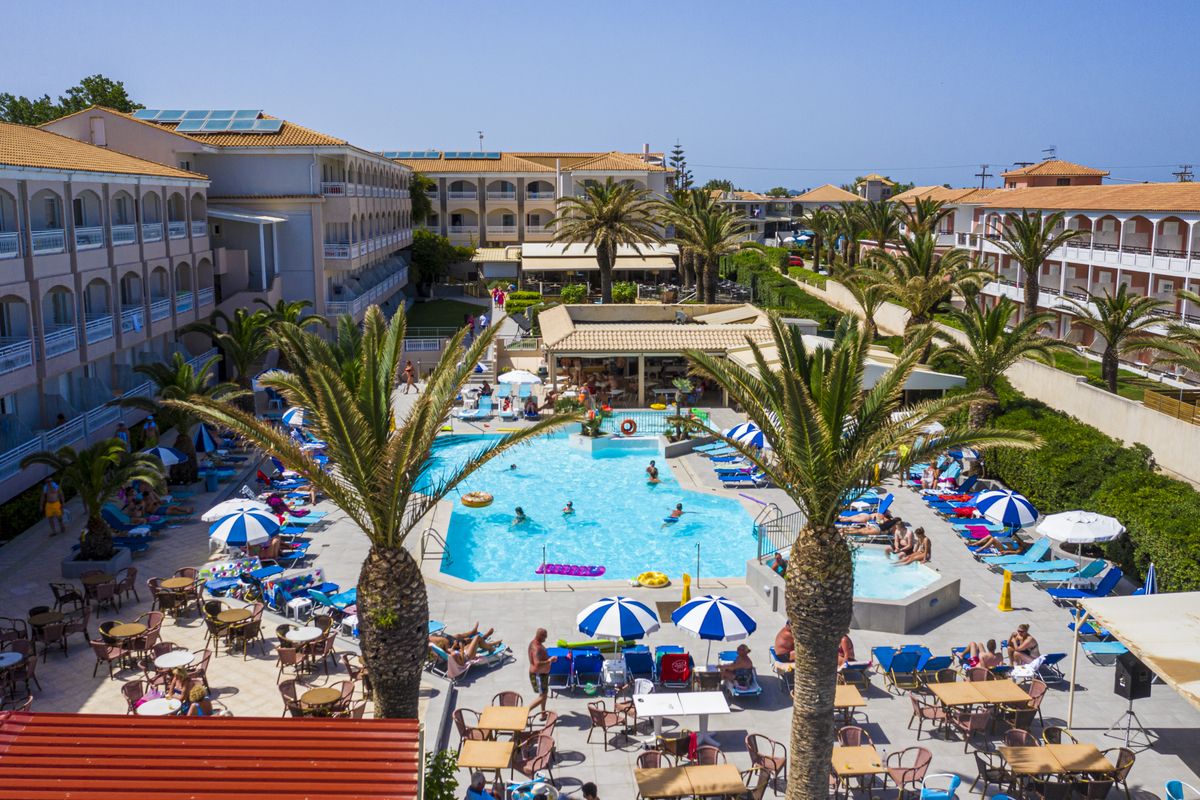 Poseidon Beach (Laganas) - teren hotelu
