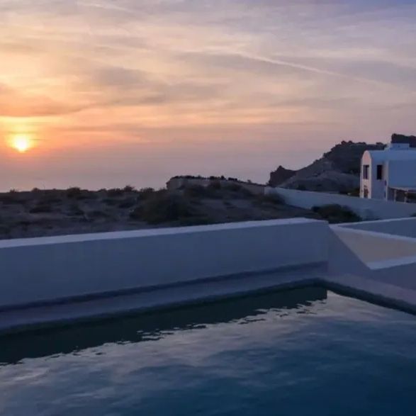 Potnia Theron Suites