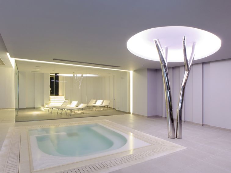 jacuzzi