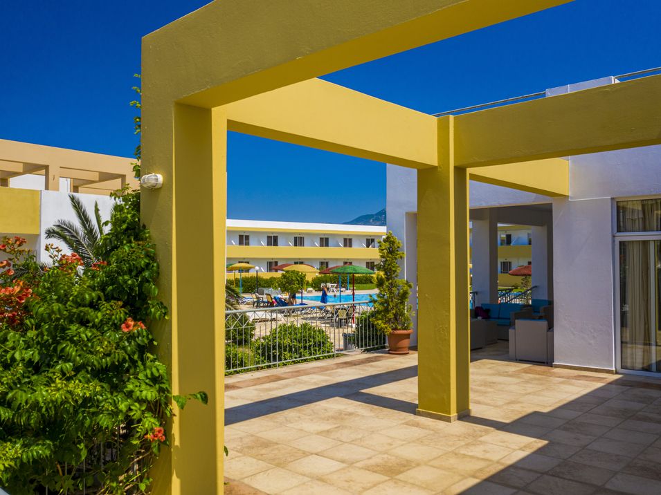 teren hotelu, wakacjepl