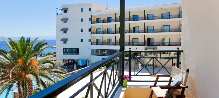 Ramada Athens Attica Riviera (ex Aquamarina)