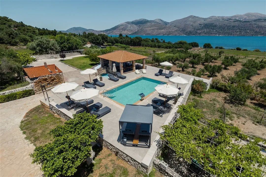 Remenata - teren hotelu