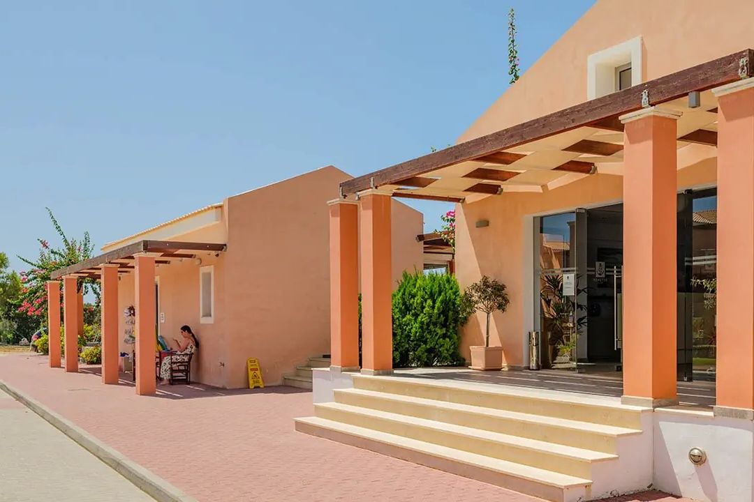 Remetzo - budynek główny