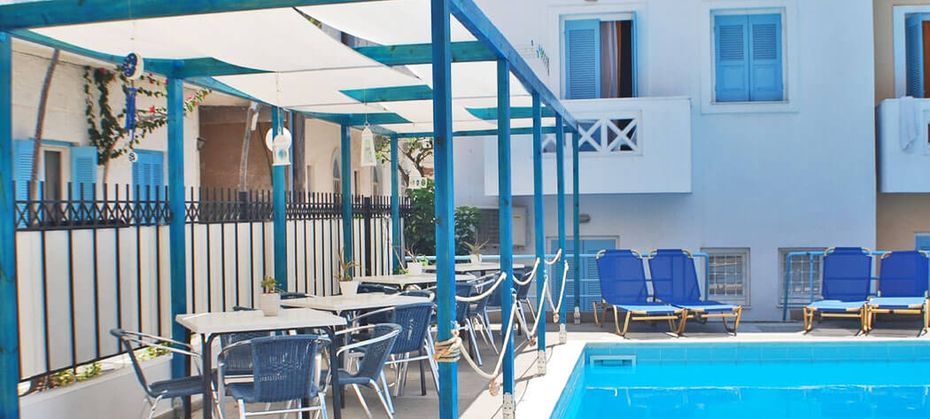 Renia Apartments