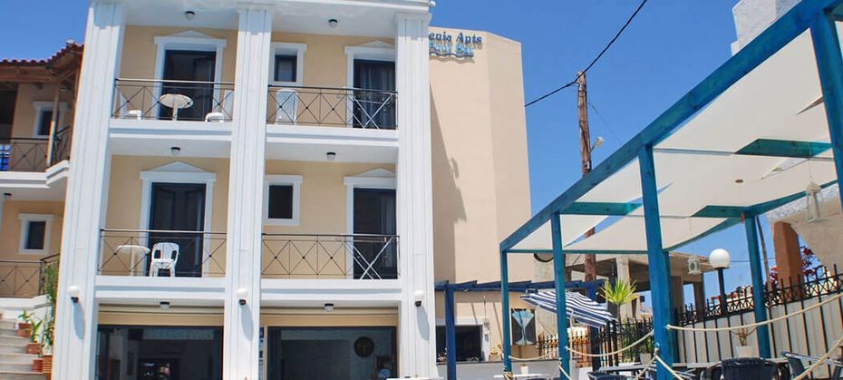 Renia Apartments