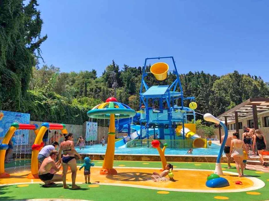 basen, aquapark, zjeżdżalnia, dla dzieci, plac zabaw, kids club