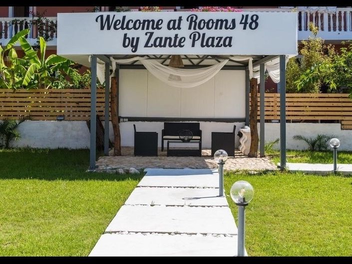 Rooms 48 by Zante Plaza