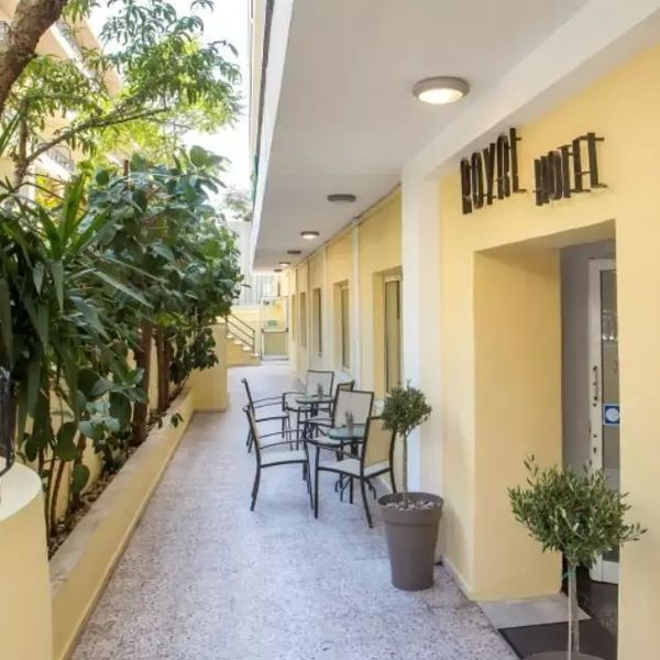 Royal Apart Hotel