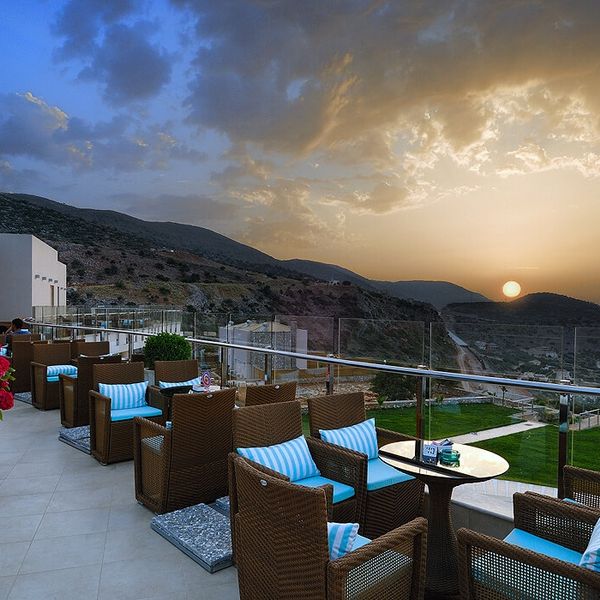 The Noverian Scenic Hilltop Villa Resort