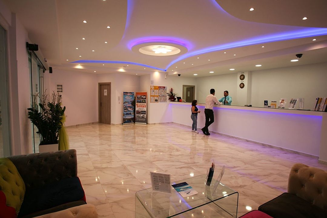 Saint George Palace (Agios Georgios) - recepcja / lobby