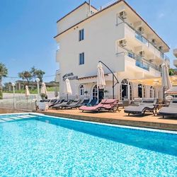 San Georgio Boutique Aghios Georgios