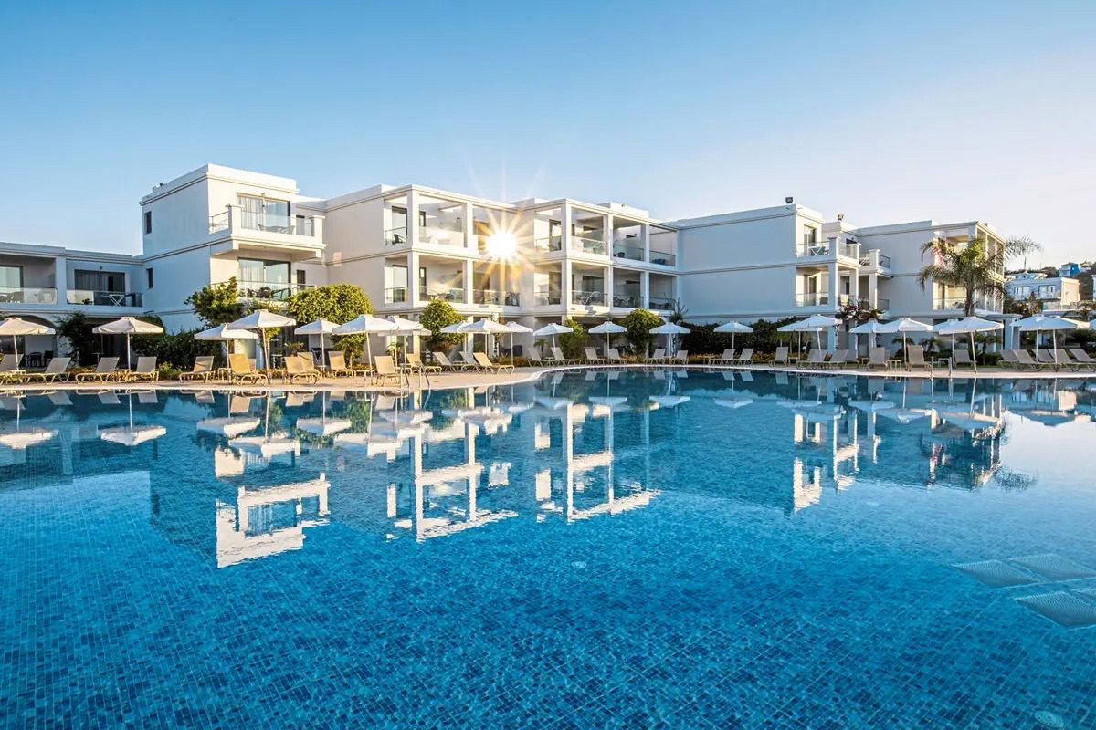Sentido Asterias Beach Resort - basen