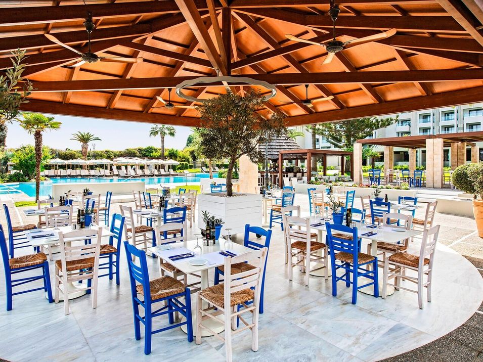 pool bar