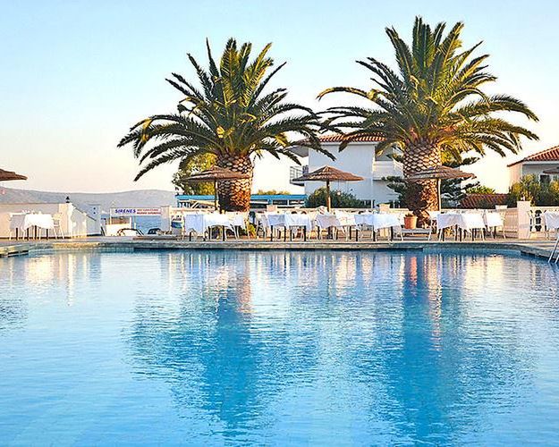 Sirenes Beach