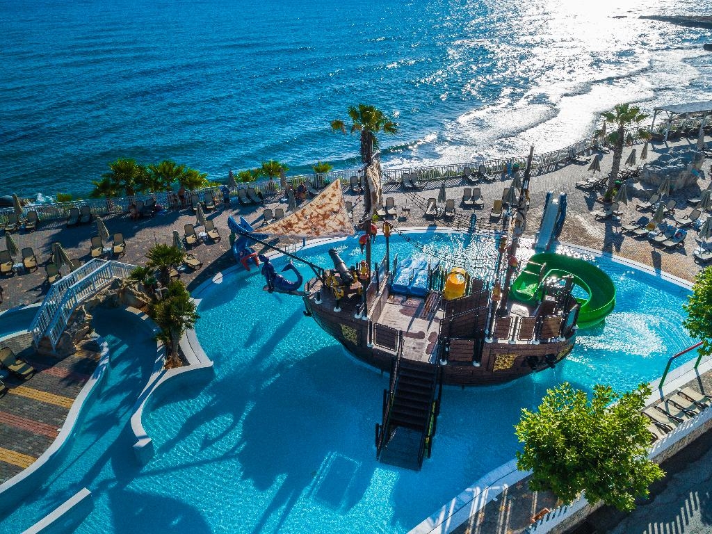 Star Beach Village