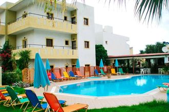 Stelios Apartments