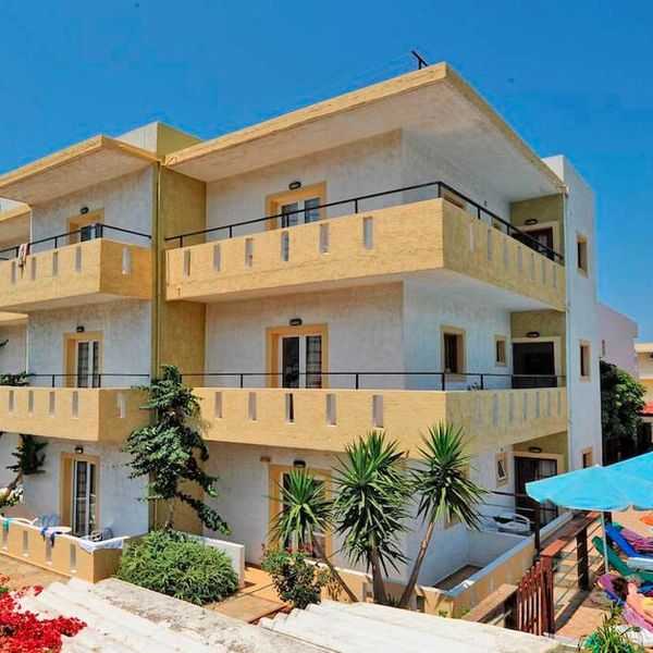 Stelios Apartments