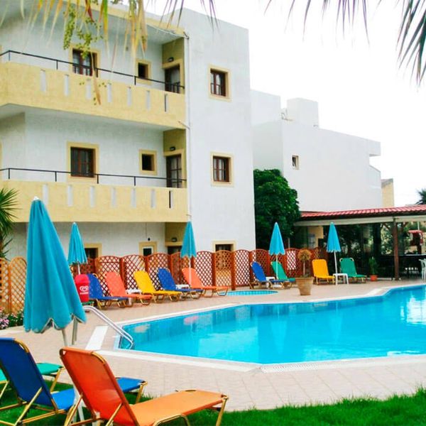 Stelios Apartments