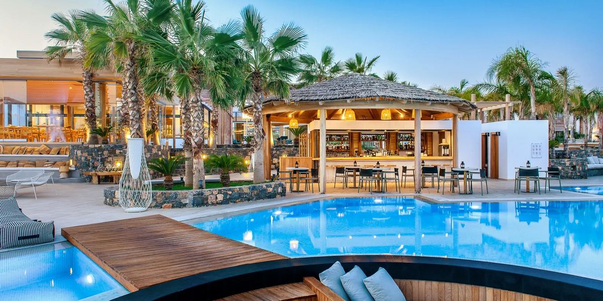 Grecja na 7 dni w sierpniu: 5⋆ hotel od 11 171 zł