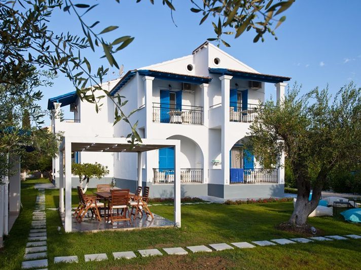 Sun'n Chill Apartments & Studios