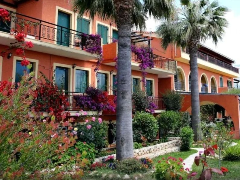 Sunrise Inn Hotel 3*