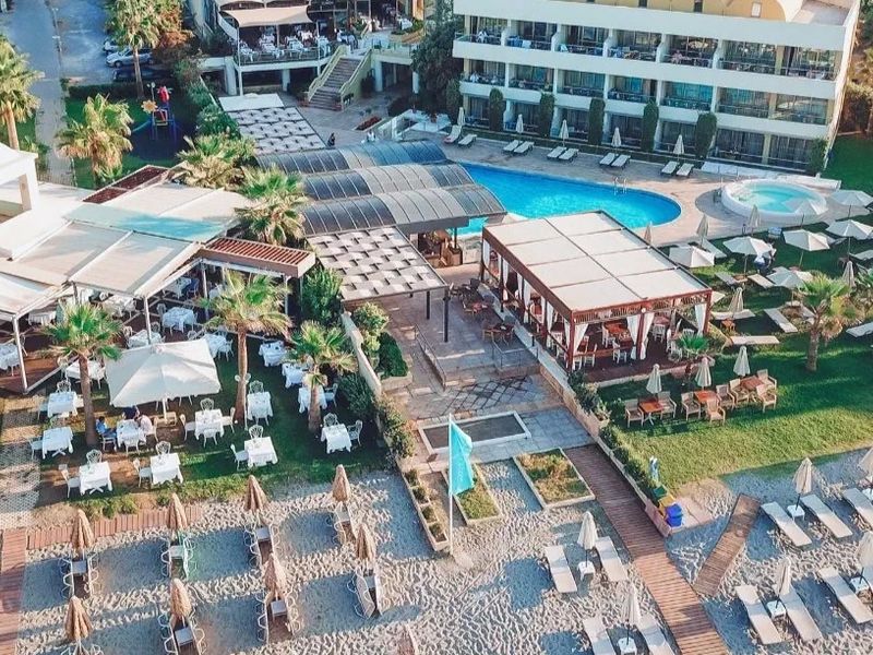 Thalassa Beach Resort 4*