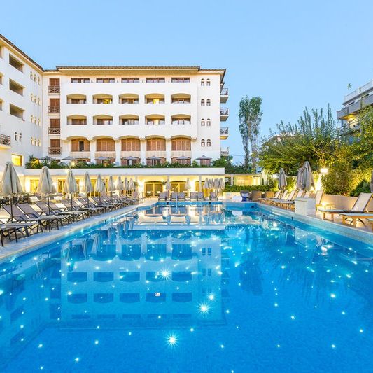 Theartemis Palace