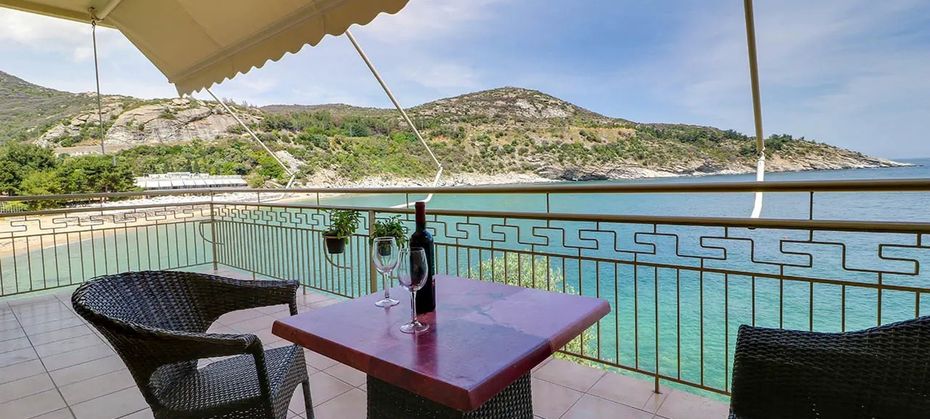 Tosca Beach (ex. Bomo)