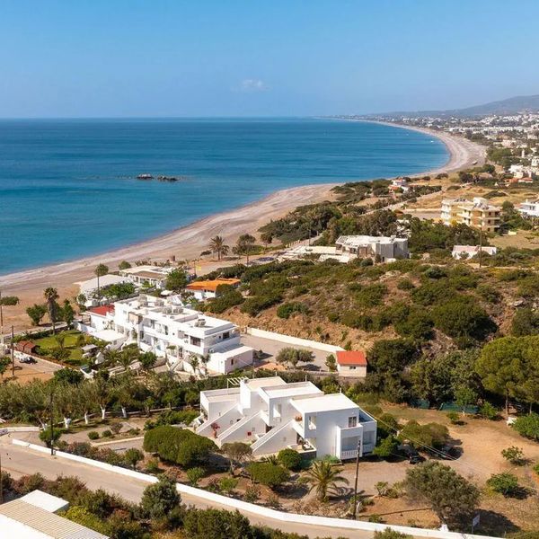 Tselios Apartments & Studios